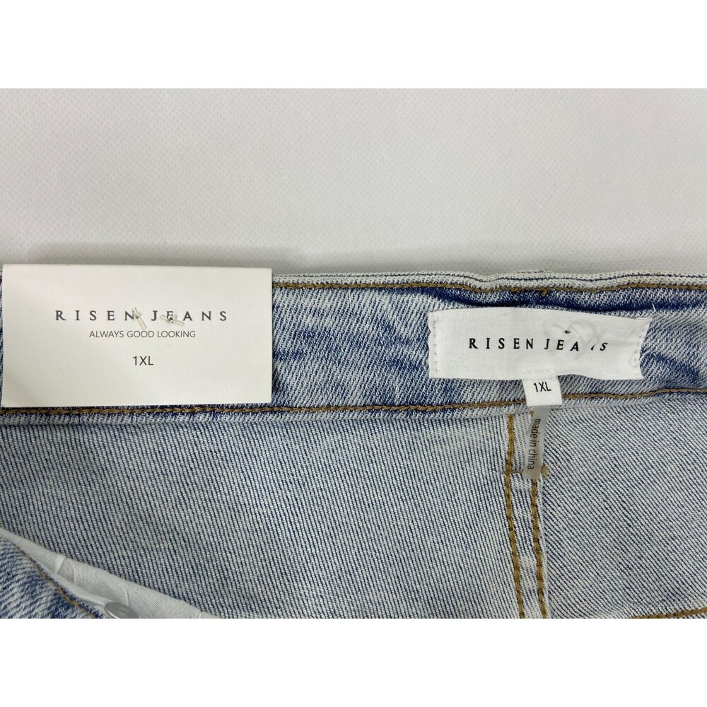 Risen Women 1XL Jeans Boyfriend Fit Straight Leg Distressed Light Wash NWT - Picture 12 of 16